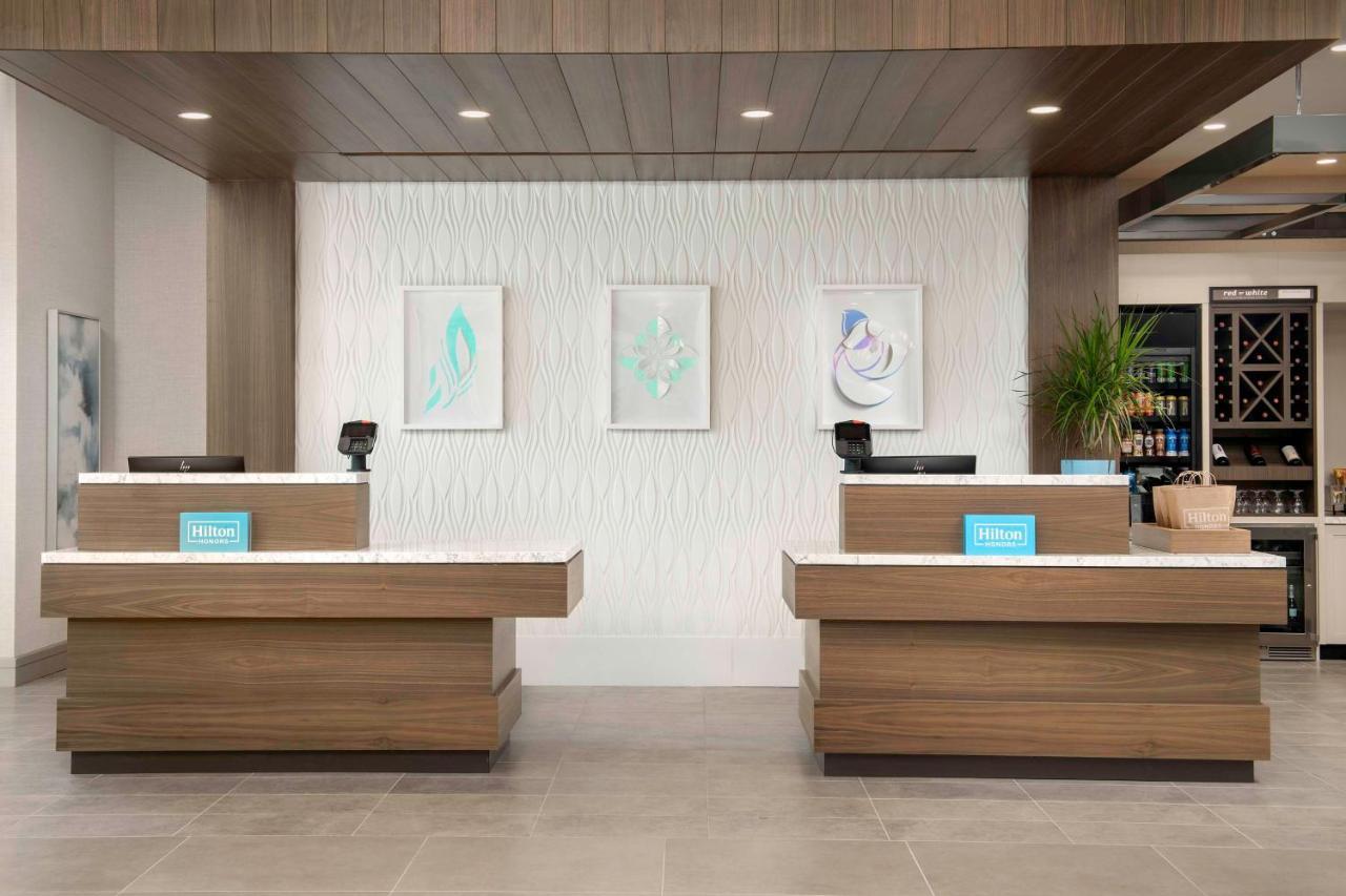 Hilton Garden Inn Pensacola Downtown Bagian luar foto