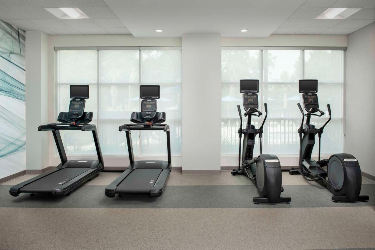 Hilton Garden Inn Pensacola Downtown Bagian luar foto
