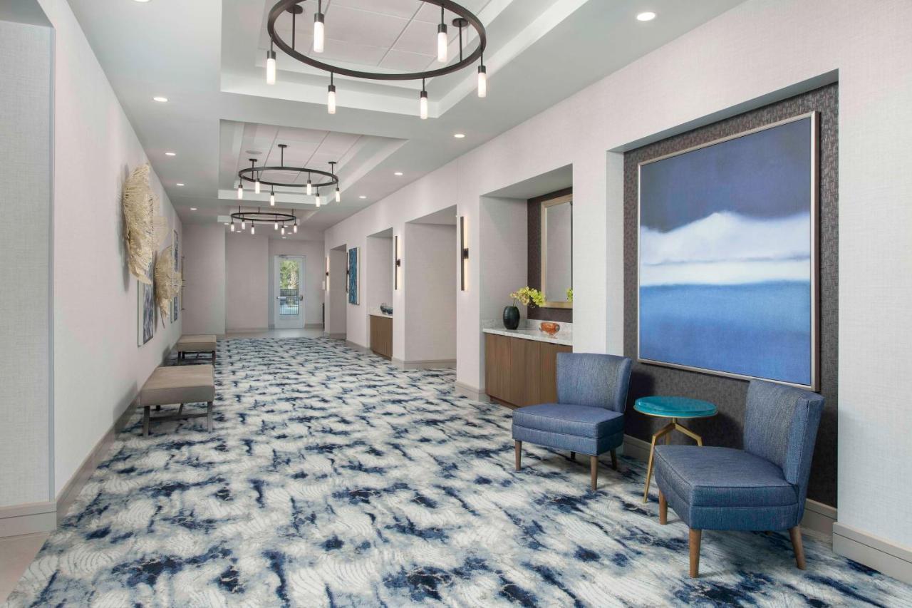 Hilton Garden Inn Pensacola Downtown Bagian luar foto
